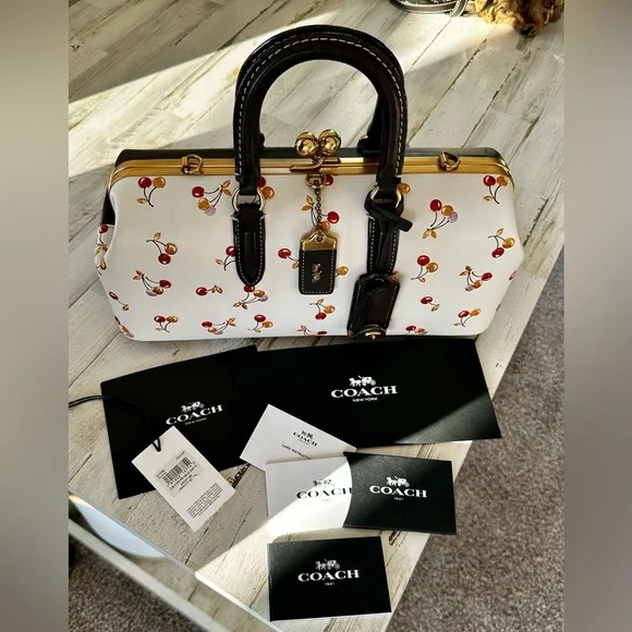 🍒RARE COACH 1941 KISSLOCK SATCHEL 38 CHERRIES!! 🍒 - Picture 14 of 16